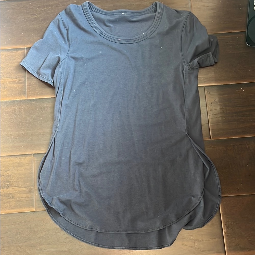Lululemon Navy Blue Om Tee, size 8